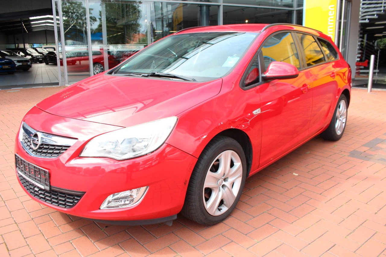 Opel Astra J Sports Tourer Design Edition - Carrinha: foto 1 Opel Astra J Sports Tourer Design Edition - Carrinha: foto 1