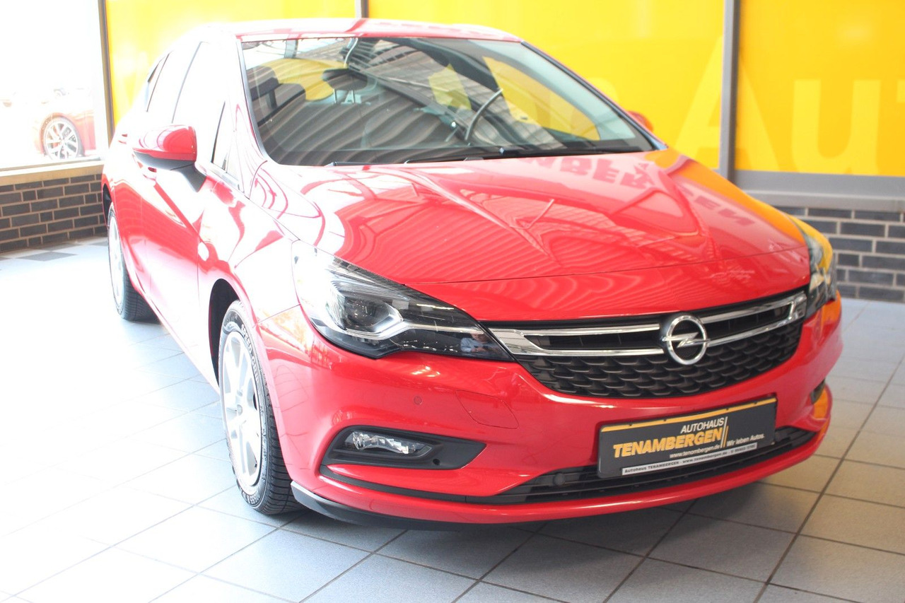 Opel Astra K Lim. Innovation Navi Voll-LED Kamera - Sedan: foto 2 Opel Astra K Lim. Innovation Navi Voll-LED Kamera - Sedan: foto 2