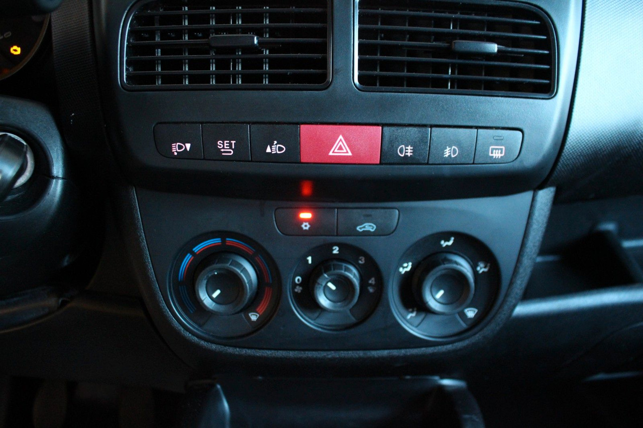 Furgão compacto Opel Combo D Kasten L2H1 2,4t  Klima Sitzheizung PDC: foto 16