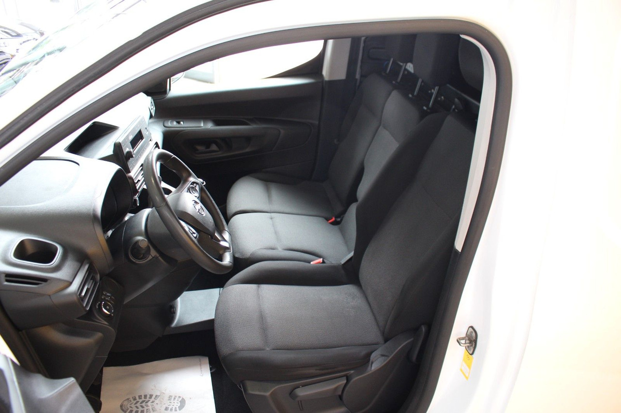 Opel Combo E Cargo 3-Sitzer Selection Holz Klima - Furgão compacto: foto 5 Opel Combo E Cargo 3-Sitzer Selection Holz Klima - Furgão compacto: foto 5