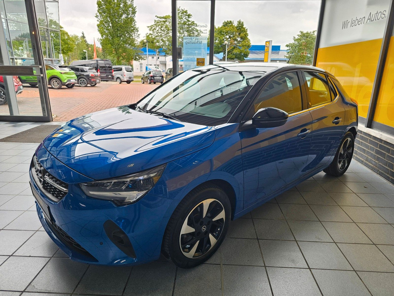 Opel Corsa F Elegance Sommer+Winterreifen +Wärmepumpe - Automóvel: foto 3 Opel Corsa F Elegance Sommer+Winterreifen +Wärmepumpe - Automóvel: foto 3