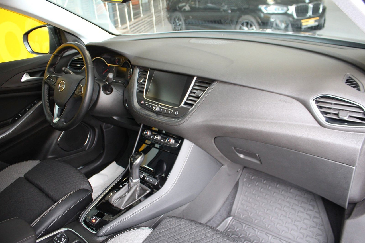 Opel Grandland (X) 2.0 Inno Kamera Keyless LED AHK - SUV: foto 4 Opel Grandland (X) 2.0 Inno Kamera Keyless LED AHK - SUV: foto 4