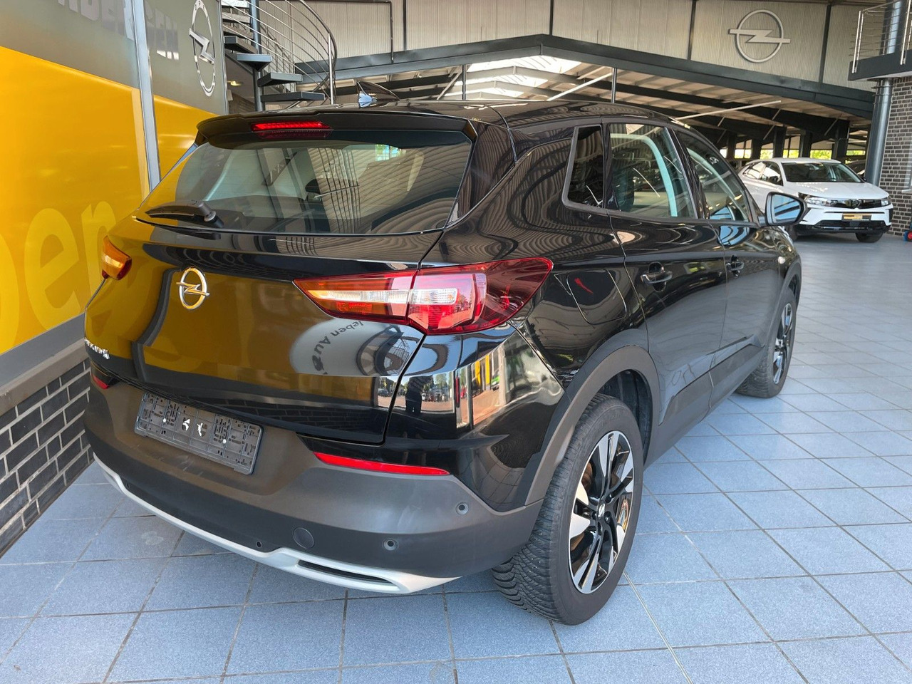 Opel Grandland (X) Elegance Kamera Sitz- & Lenkradhzg - SUV: foto 3 Opel Grandland (X) Elegance Kamera Sitz- & Lenkradhzg - SUV: foto 3