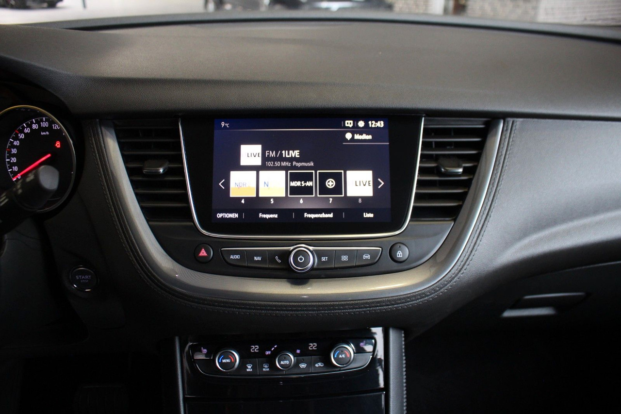 SUV novo Opel Grandland X Innovation AT-8 Navi Kamera LED AHK: foto 17