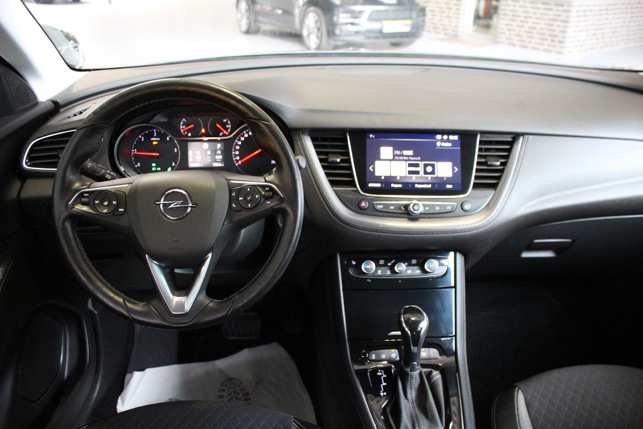 SUV novo Opel Grandland X Innovation AT-8 Navi Kamera LED AHK: foto 15