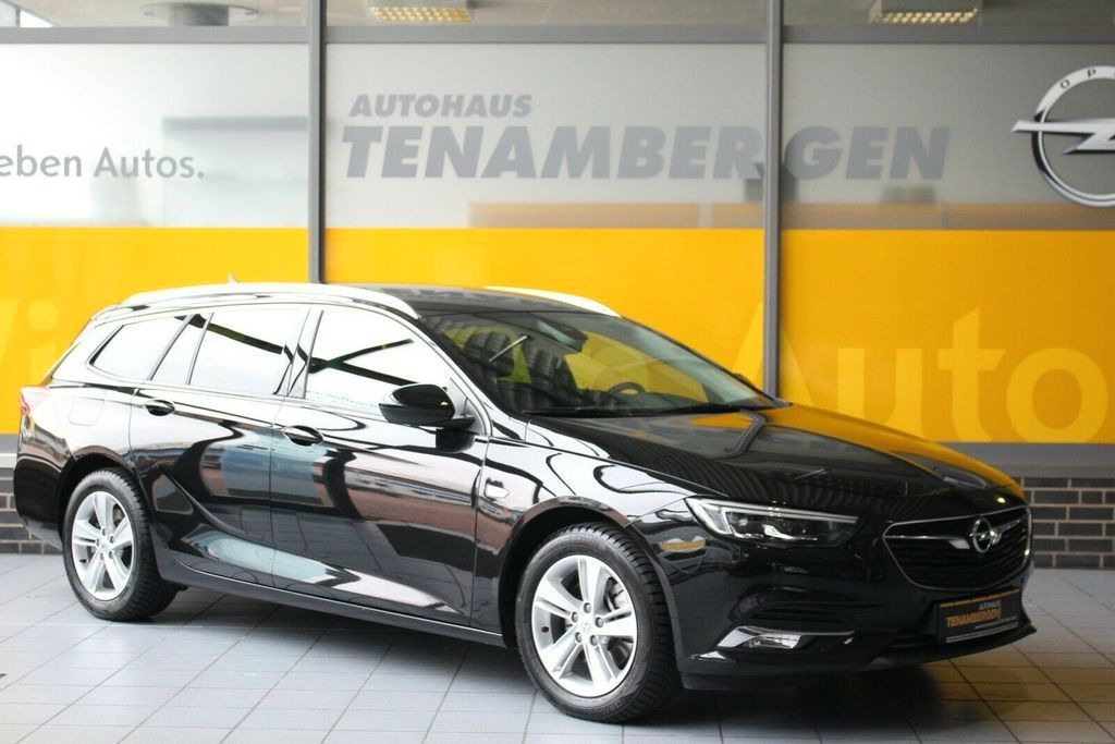 Opel Insignia B Sports Tourer 4x4 INNOVATION - Automóvel: foto 1 Opel Insignia B Sports Tourer 4x4 INNOVATION - Automóvel: foto 1
