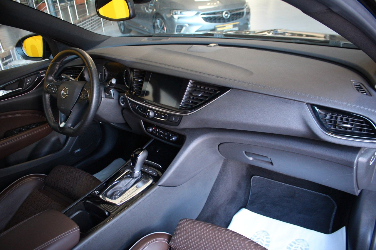 Opel Insignia B Sports Tourer GSi 4x4 Massage Bose - Carrinha: foto 4 Opel Insignia B Sports Tourer GSi 4x4 Massage Bose - Carrinha: foto 4