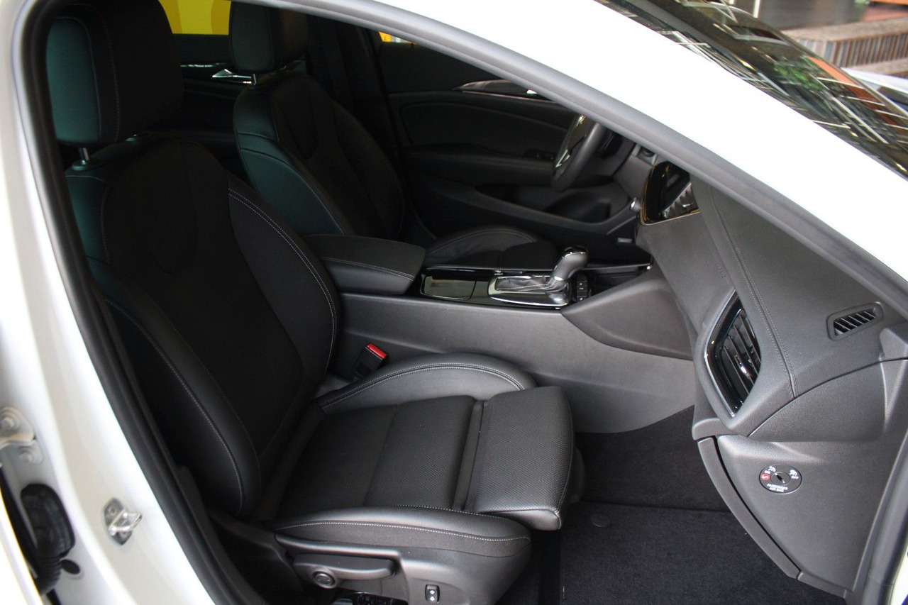Automóvel Opel Insignia B Sports Tourer Ultimate 4x4 AHK ACC: foto 6
