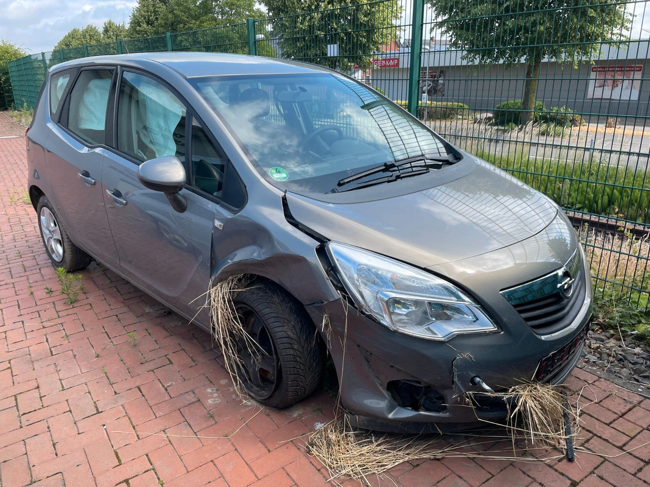 Opel Meriva B Edition - Furgão de passageiros: foto 1 Opel Meriva B Edition - Furgão de passageiros: foto 1