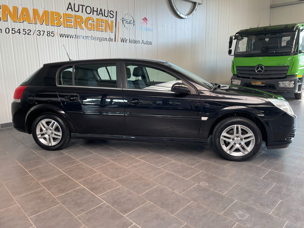 Opel Signum Edition Bluetooth Navi Automatik - Carrinha: foto 2 Opel Signum Edition Bluetooth Navi Automatik - Carrinha: foto 2
