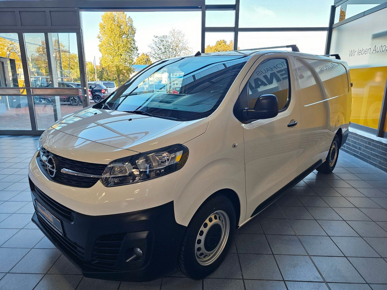 Opel Vivaro Kasten Edition L Sortimo 180°Kamera DAB - Furgão compacto: foto 2 Opel Vivaro Kasten Edition L Sortimo 180°Kamera DAB - Furgão compacto: foto 2