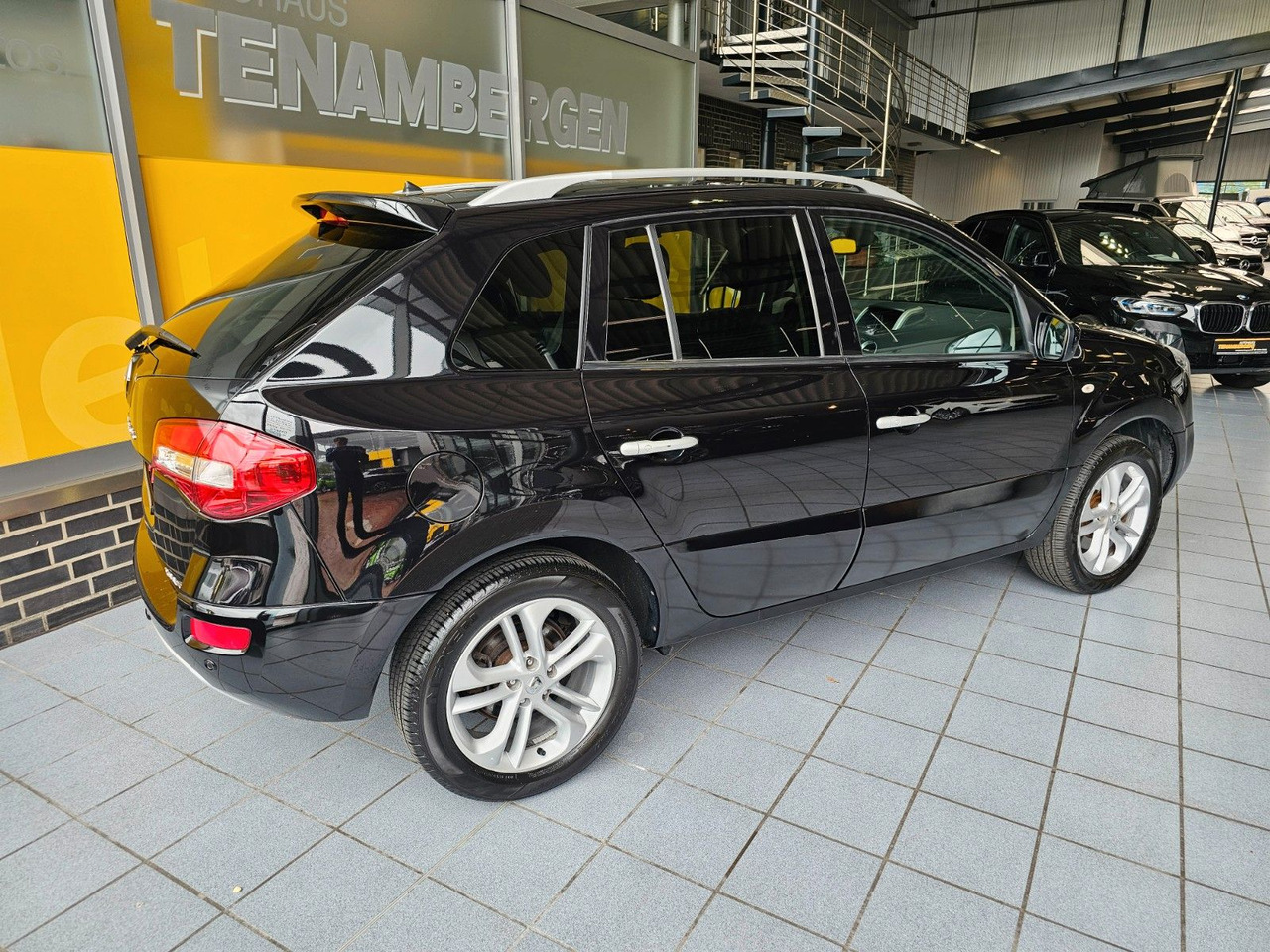 Renault Koleos 2.0 dCi Night&Day 4x4 Leder Navi Bose - SUV: foto 2 Renault Koleos 2.0 dCi Night&Day 4x4 Leder Navi Bose - SUV: foto 2