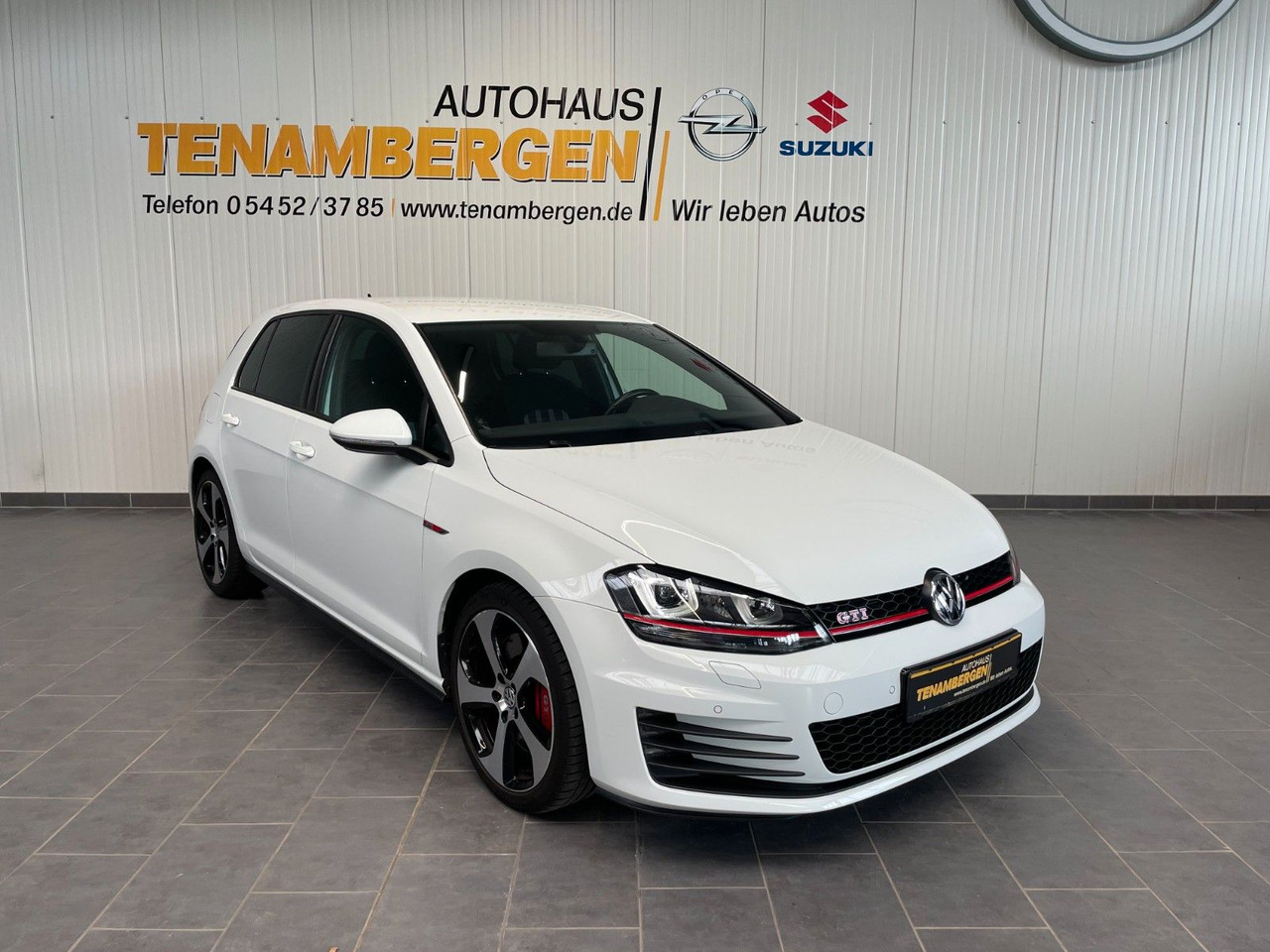 Volkswagen Golf VII GTI Performance BMT /Alu -Winterreifen - Sedan: foto 1 Volkswagen Golf VII GTI Performance BMT /Alu -Winterreifen - Sedan: foto 1