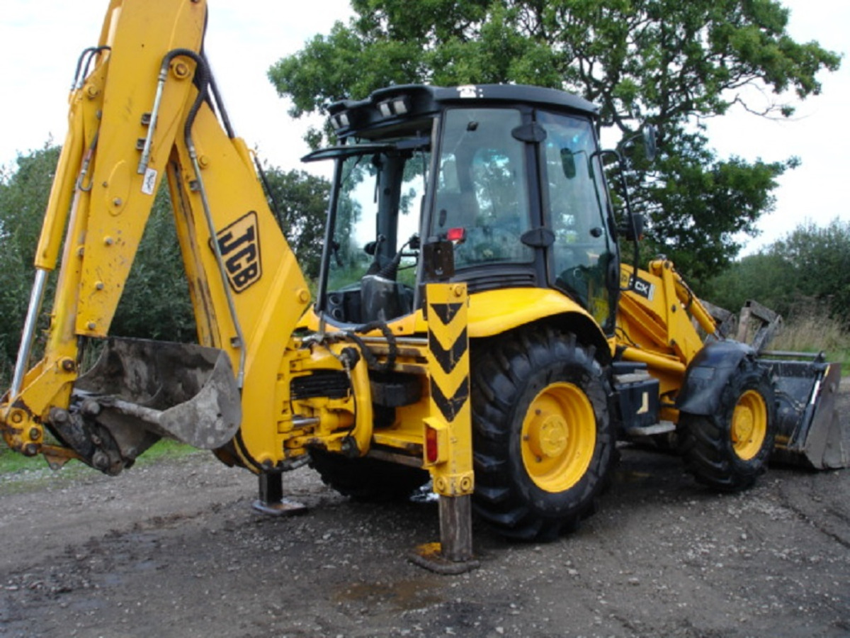 JCB 3CX CONTRACTOR - Retroescavadeira: foto 2 JCB 3CX CONTRACTOR - Retroescavadeira: foto 2