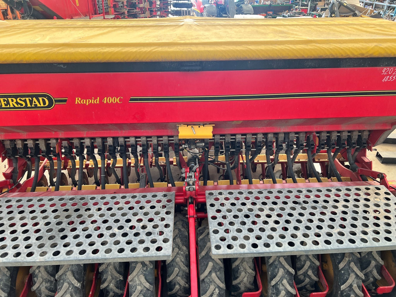 Vaderstad Rapid RD 400C - Semeadeira: foto 4 Vaderstad Rapid RD 400C - Semeadeira: foto 4