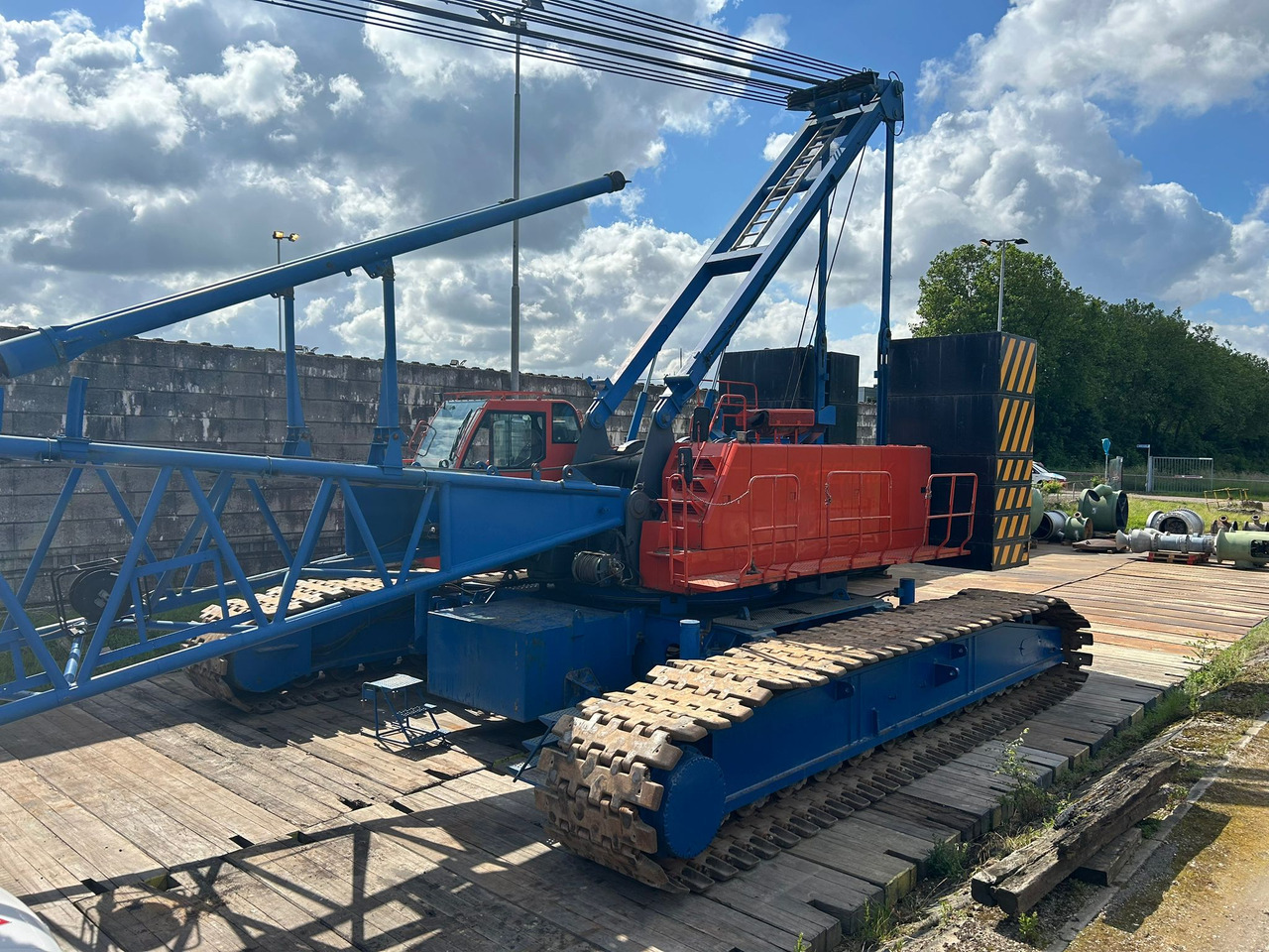 KOBELCO 7250 - Guindaste sobre esteiras: foto 2 KOBELCO 7250 - Guindaste sobre esteiras: foto 2
