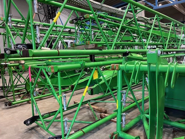 SENNEBOGEN 2200 - Guindaste sobre esteiras: foto 4 SENNEBOGEN 2200 - Guindaste sobre esteiras: foto 4