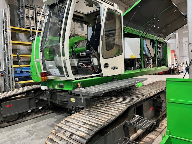 SENNEBOGEN 2200 - Guindaste sobre esteiras: foto 3 SENNEBOGEN 2200 - Guindaste sobre esteiras: foto 3