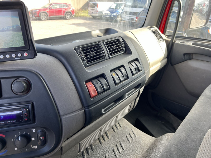 Camião de caixa aberta/ Plataforma DAF LF45 210: foto 9