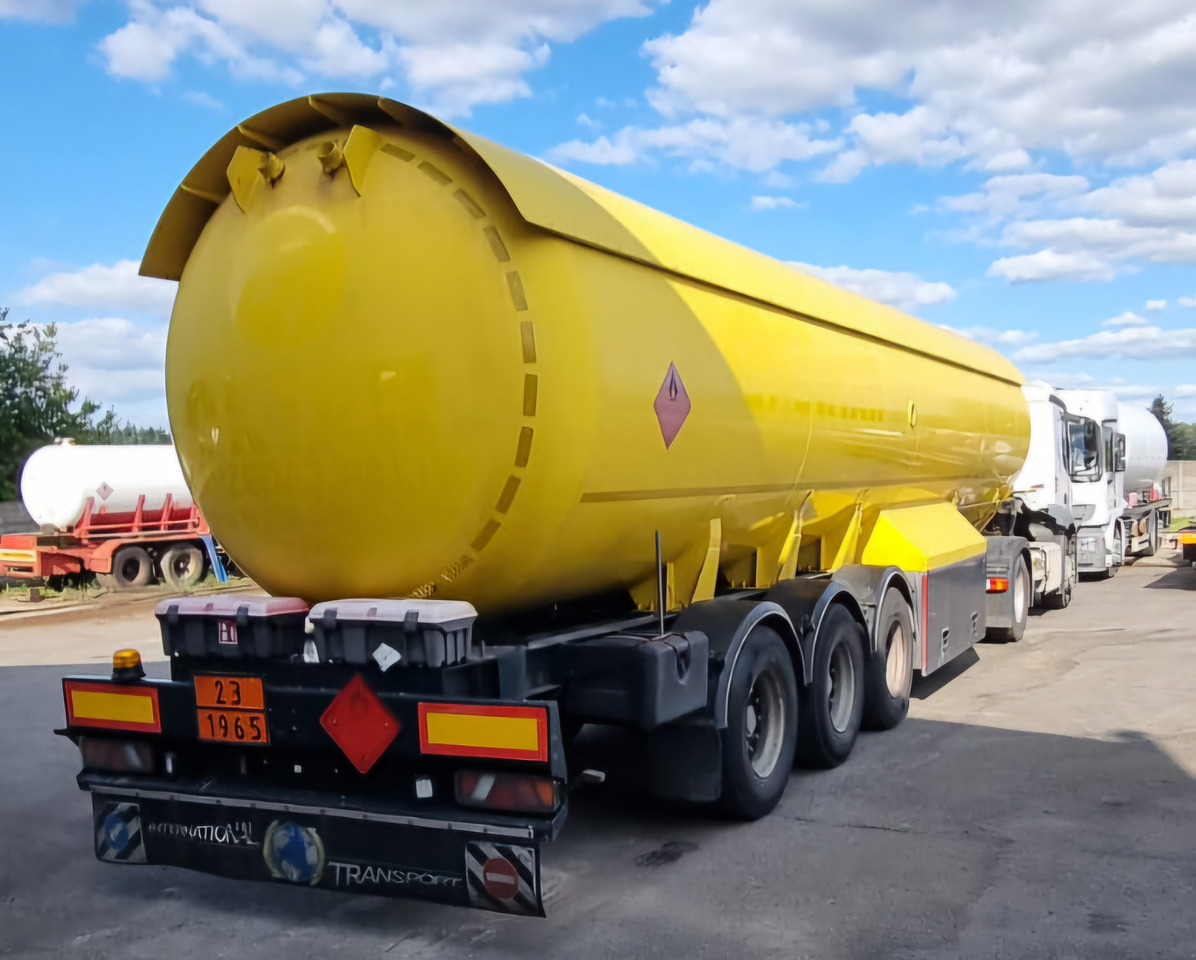 STOKOTA LPG/ PROPANE/ BUTANE - Semirreboque tanque: foto 1 STOKOTA LPG/ PROPANE/ BUTANE - Semirreboque tanque: foto 1