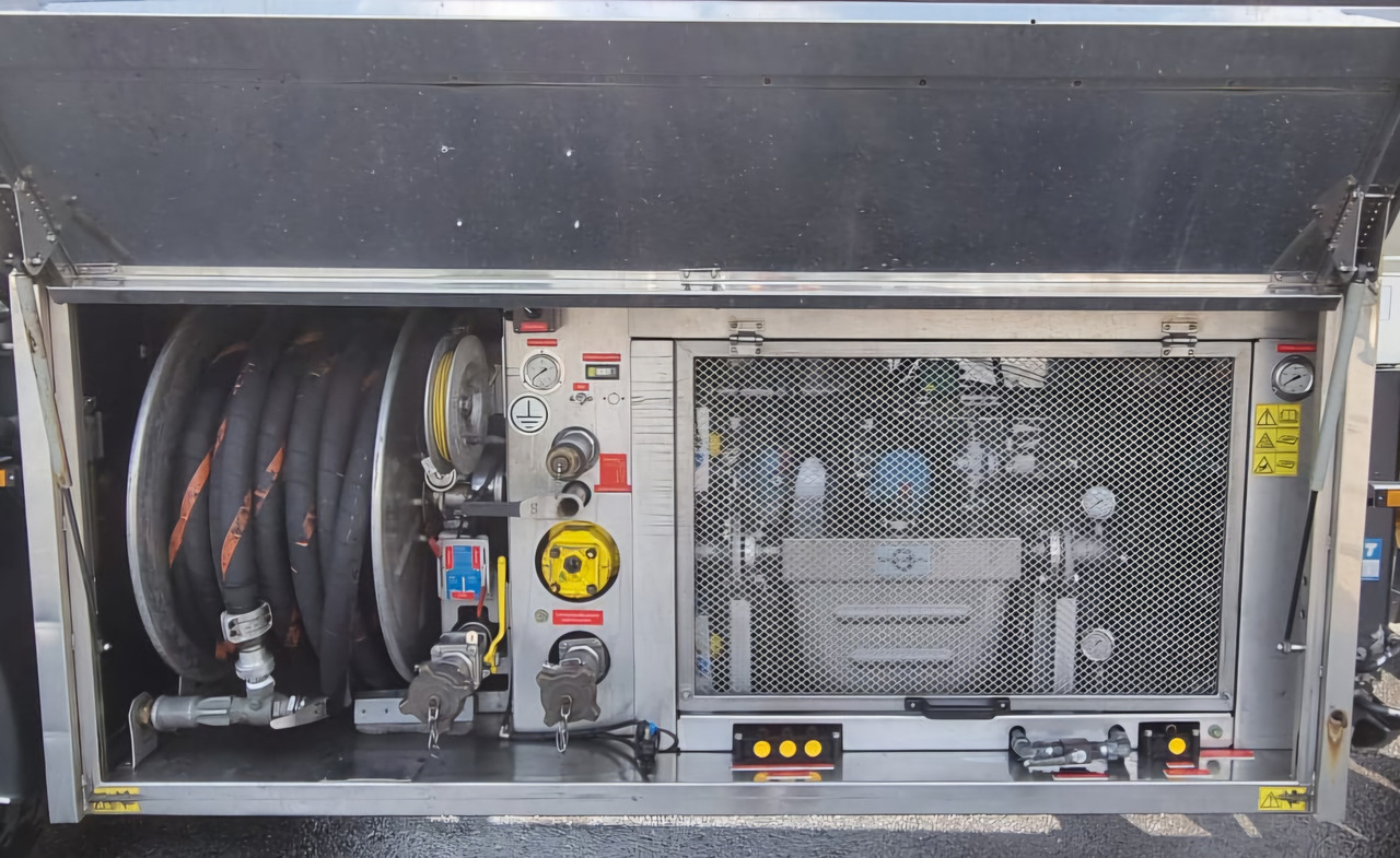 VPS LPG/ GPL/ PROPANE/ BUTANE/ EMERSON F200 - Semirreboque tanque: foto 5 VPS LPG/ GPL/ PROPANE/ BUTANE/ EMERSON F200 - Semirreboque tanque: foto 5