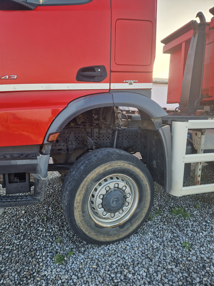 Camião transportador de contêineres/ Caixa móvel MERCEDES-BENZ Aroc: foto 12