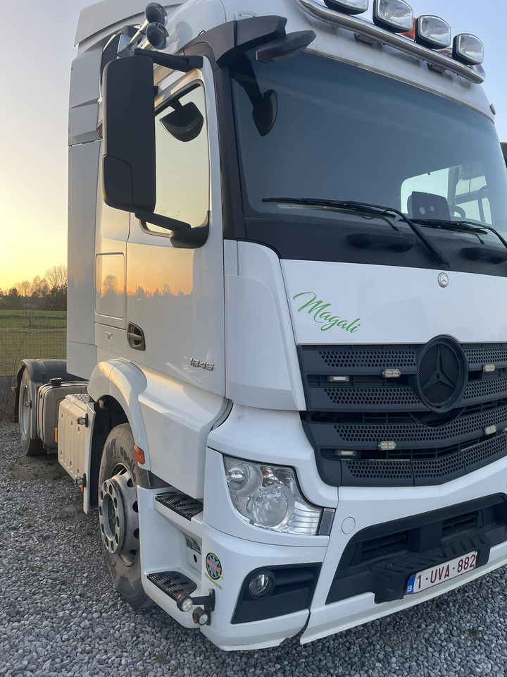 Mercedes-beenz actros - Tractor: foto 2 Mercedes-beenz actros - Tractor: foto 2