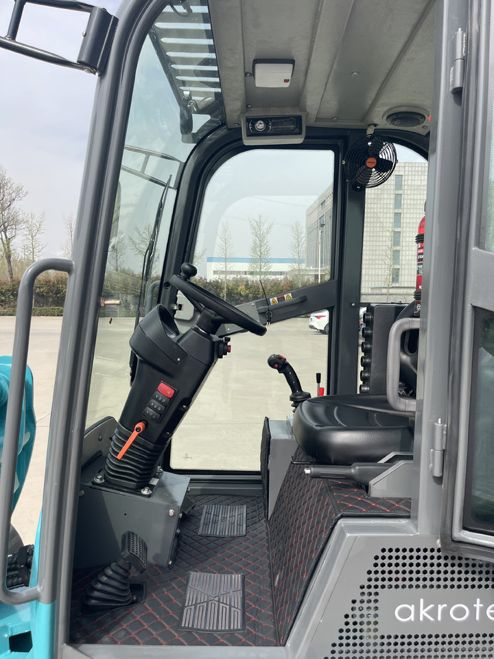 MEGALOAD Wheel Loader AK1100T Telescopic arm Euro 5 KUBOTA Engine CAT JCB Same AK1100T - Pá carregadora de rodas: foto 5 MEGALOAD Wheel Loader AK1100T Telescopic arm Euro 5 KUBOTA Engine CAT JCB Same AK1100T - Pá carregadora de rodas: foto 5
