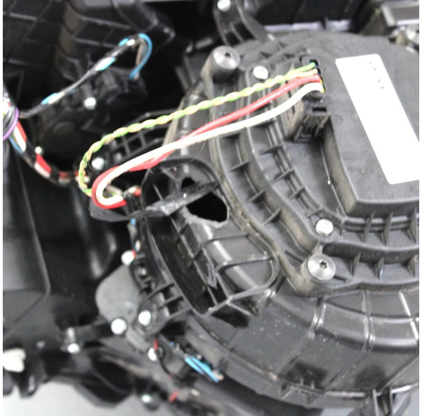 DAF XF106 Kachelhuis 2154534 - Ventilador do habitáculo por Camião: foto 4 DAF XF106 Kachelhuis 2154534 - Ventilador do habitáculo por Camião: foto 4