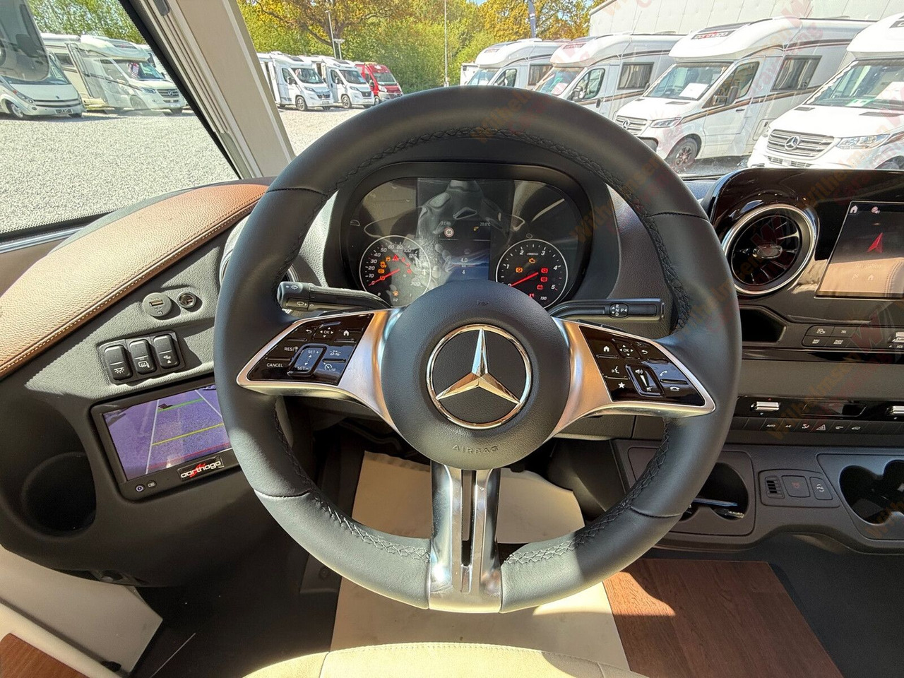 Autocaravana integral Carthago chic c-line I 4.9 LE Mercedes*MJ25*Alde*Sky*TV*: foto 19