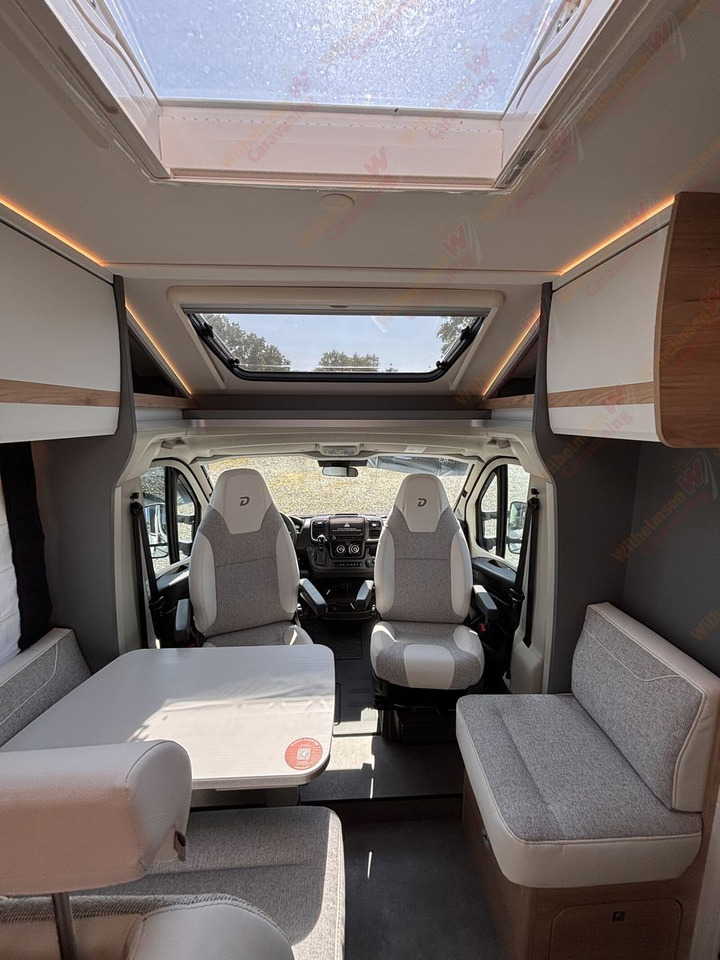 Autocaravana perfilada Dethleffs Just Camp Active T 6812 EB: foto 12