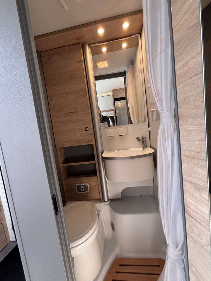 Autocaravana perfilada Dethleffs Just Camp Active T 6812 EB: foto 15