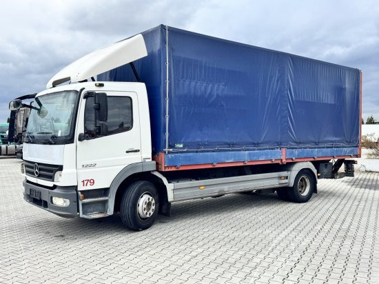 Mercedes-Benz Atego 1222 L Euro 4 - Camião de lona: foto 4 Mercedes-Benz Atego 1222 L Euro 4 - Camião de lona: foto 4