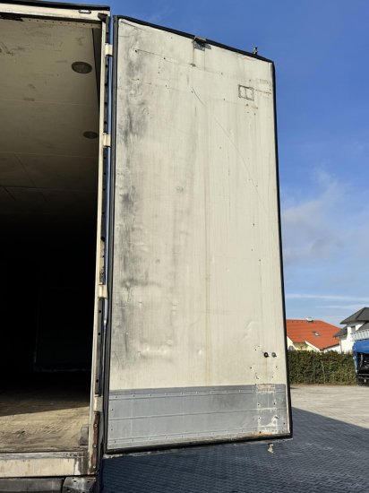 Semi-reboque furgão Schmitz SKO24: foto 12 Semi-reboque furgão Schmitz SKO24: foto 12