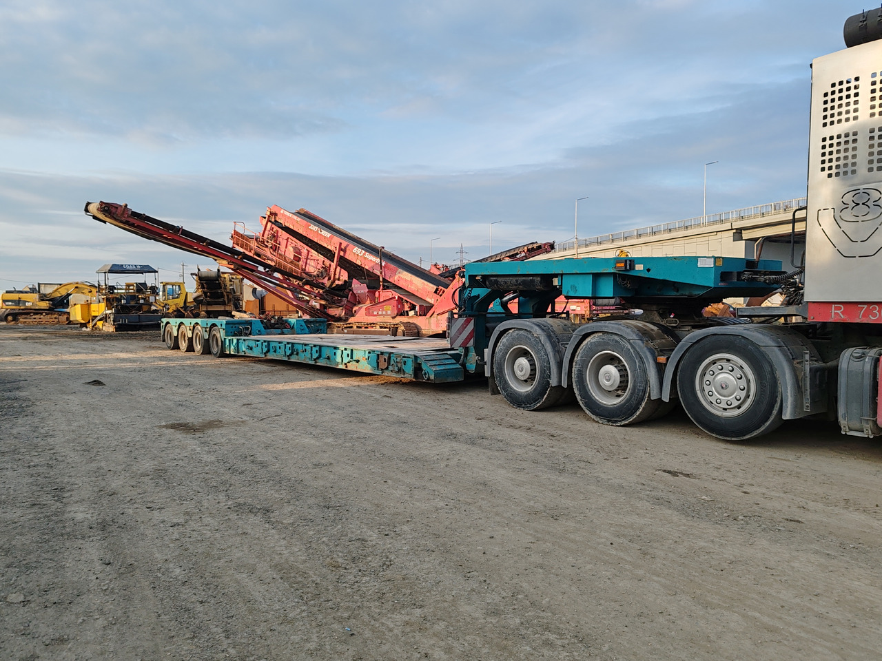 STBZ 4VA - Semi-reboque baixa: foto 1 STBZ 4VA - Semi-reboque baixa: foto 1