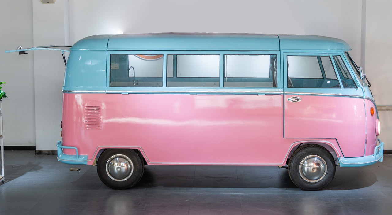 Deli Star Trailer Retro Minivan FR 4300 Electric - Roulote bar: foto 5 Deli Star Trailer Retro Minivan FR 4300 Electric - Roulote bar: foto 5