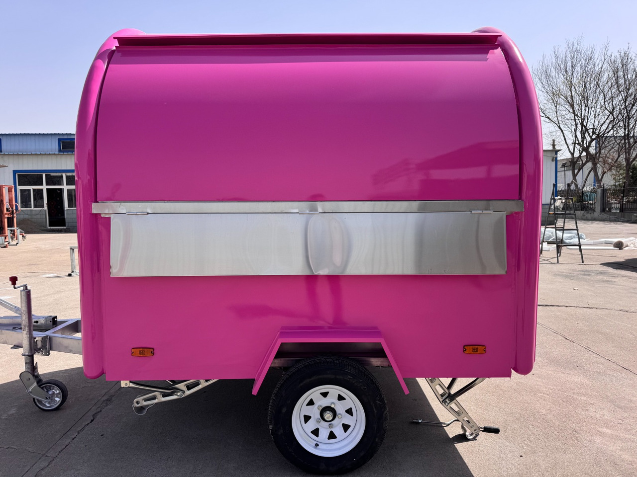 Deli Star Trailers EasyGo 230 Light - EU standards - Roulote bar: foto 5 Deli Star Trailers EasyGo 230 Light - EU standards - Roulote bar: foto 5