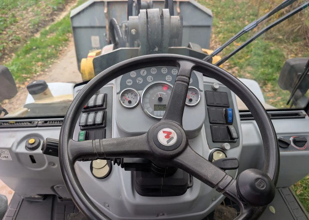 Pá carregadora de rodas Kramer Allrad 580: foto 14 Pá carregadora de rodas Kramer Allrad 580: foto 14