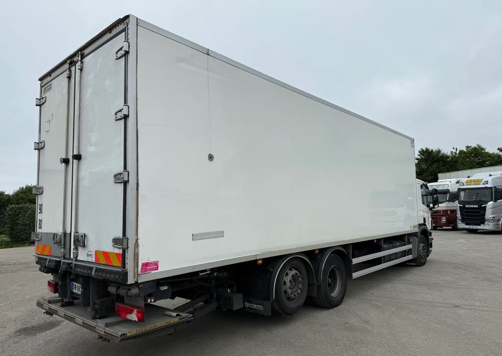 Scania P320 - Camião frigorífico: foto 5 Scania P320 - Camião frigorífico: foto 5