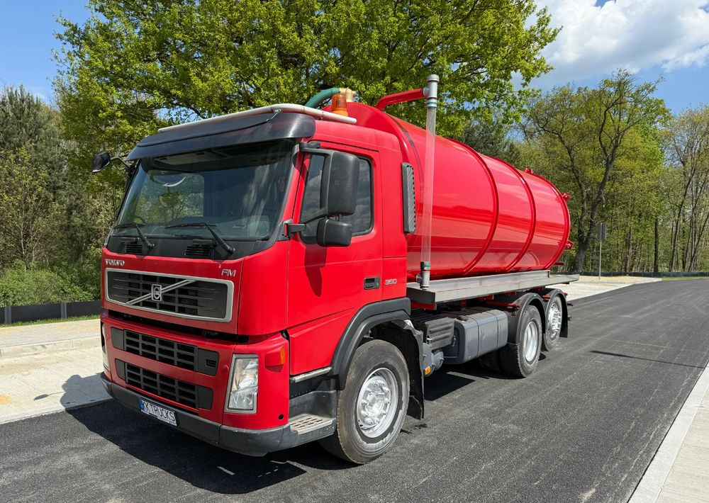 Volvo FM 360 - Caminhão de lixo: foto 1 Volvo FM 360 - Caminhão de lixo: foto 1