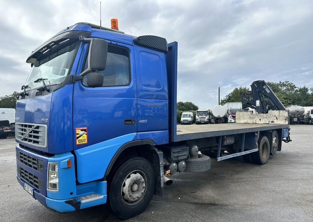 Volvo FM420 - Camião de caixa aberta/ Plataforma, Camião grua: foto 1 Volvo FM420 - Camião de caixa aberta/ Plataforma, Camião grua: foto 1