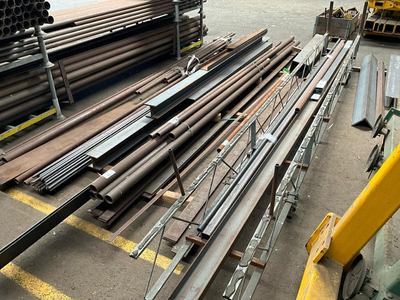 Onbekend - Máquina para metal: foto 1 Onbekend - Máquina para metal: foto 1