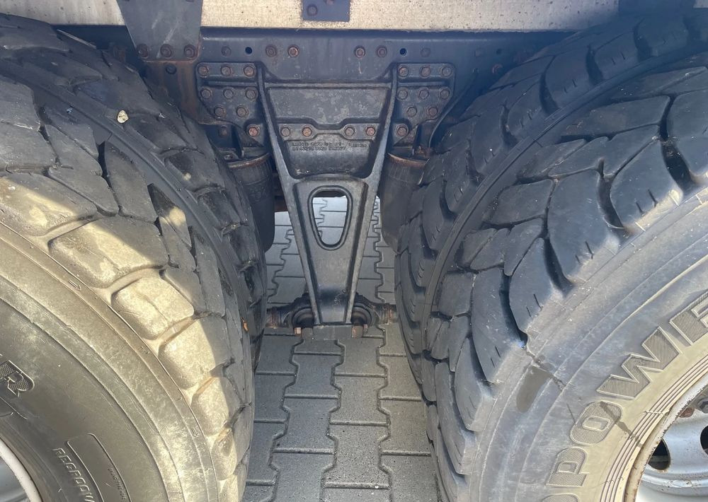 MAN TGX 26.500, 6x4, HDS EPSILOM M12Z, do transportu drewna. - Camião de transporte de madeira: foto 5 MAN TGX 26.500, 6x4, HDS EPSILOM M12Z, do transportu drewna. - Camião de transporte de madeira: foto 5