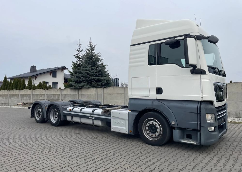 MAN TGX XLX 26.420 BDF, MULTI Wechsler - Camião transportador de contêineres/ Caixa móvel: foto 3 MAN TGX XLX 26.420 BDF, MULTI Wechsler - Camião transportador de contêineres/ Caixa móvel: foto 3