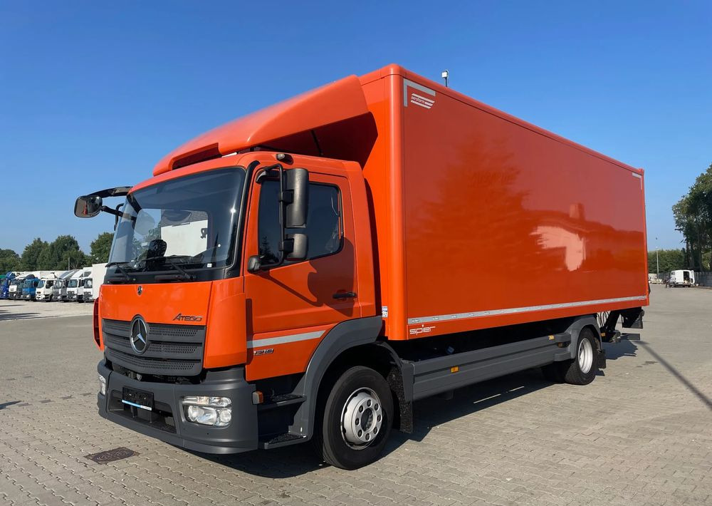 Mercedes-Benz ATEGO 1218 - Camião furgão: foto 4 Mercedes-Benz ATEGO 1218 - Camião furgão: foto 4