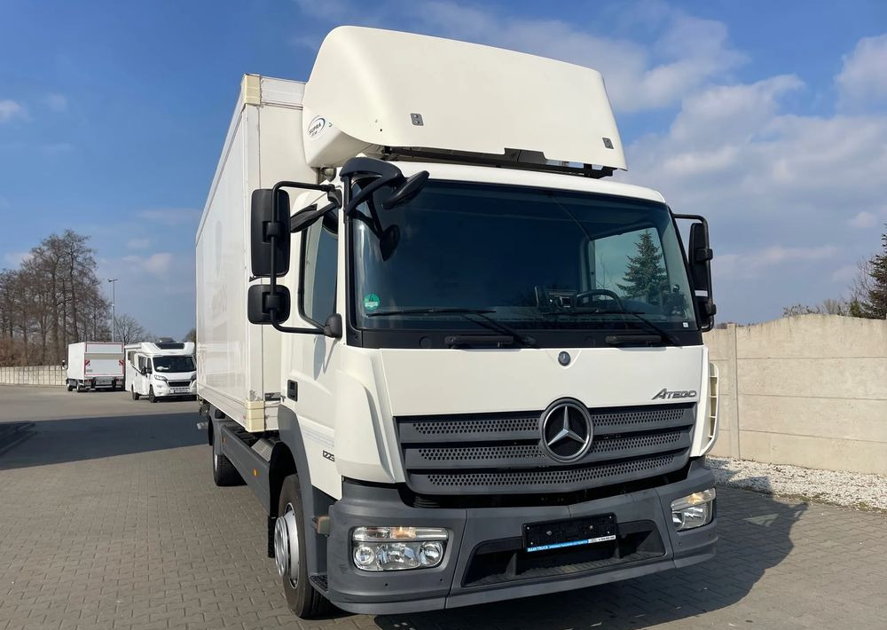 Mercedes-Benz ATEGO 1223/ CHŁODNIA/ 15 PALET - Camião frigorífico: foto 3 Mercedes-Benz ATEGO 1223/ CHŁODNIA/ 15 PALET - Camião frigorífico: foto 3