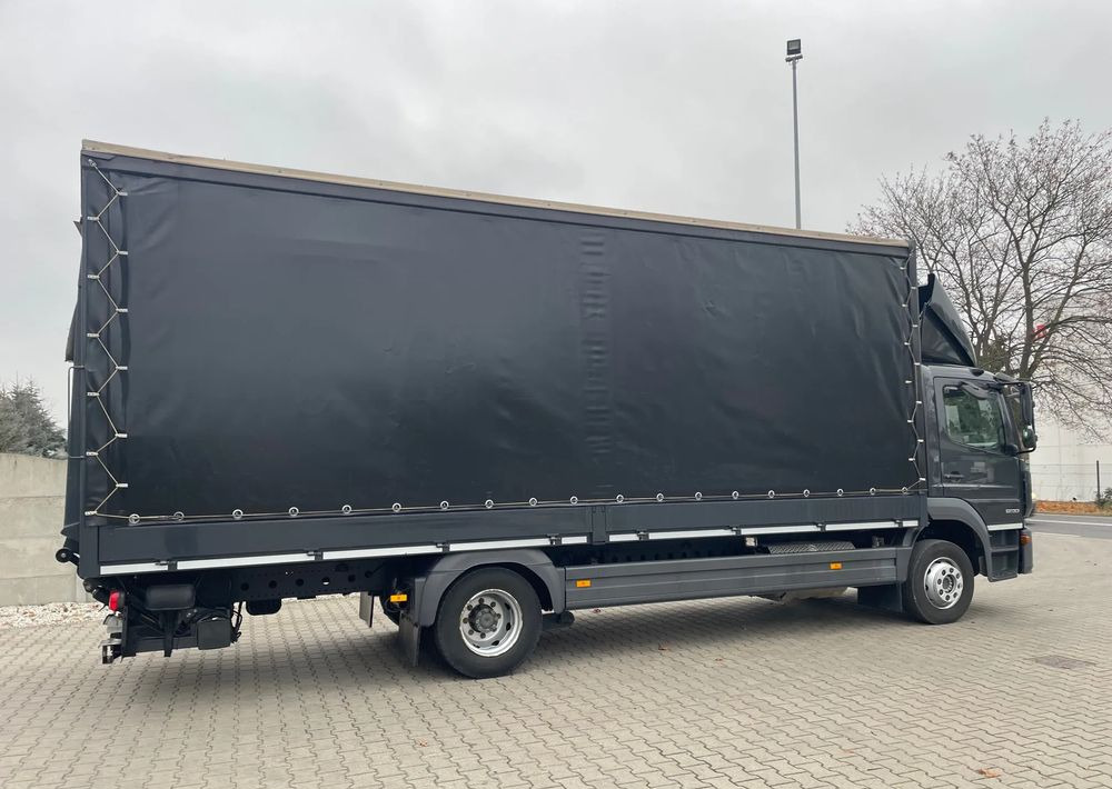 Mercedes-Benz ATEGO 1230 - Camião de lona: foto 4 Mercedes-Benz ATEGO 1230 - Camião de lona: foto 4