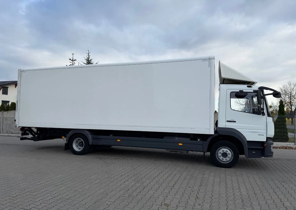 Mercedes-Benz ATEGO 1318 IZOTERMA 20 PALET! - Camião furgão: foto 4 Mercedes-Benz ATEGO 1318 IZOTERMA 20 PALET! - Camião furgão: foto 4