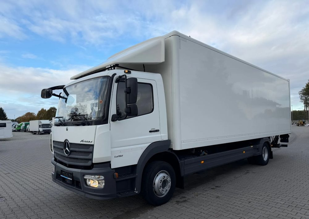 Mercedes-Benz ATEGO 1318 IZOTERMA 20 PALET! - Camião furgão: foto 2 Mercedes-Benz ATEGO 1318 IZOTERMA 20 PALET! - Camião furgão: foto 2