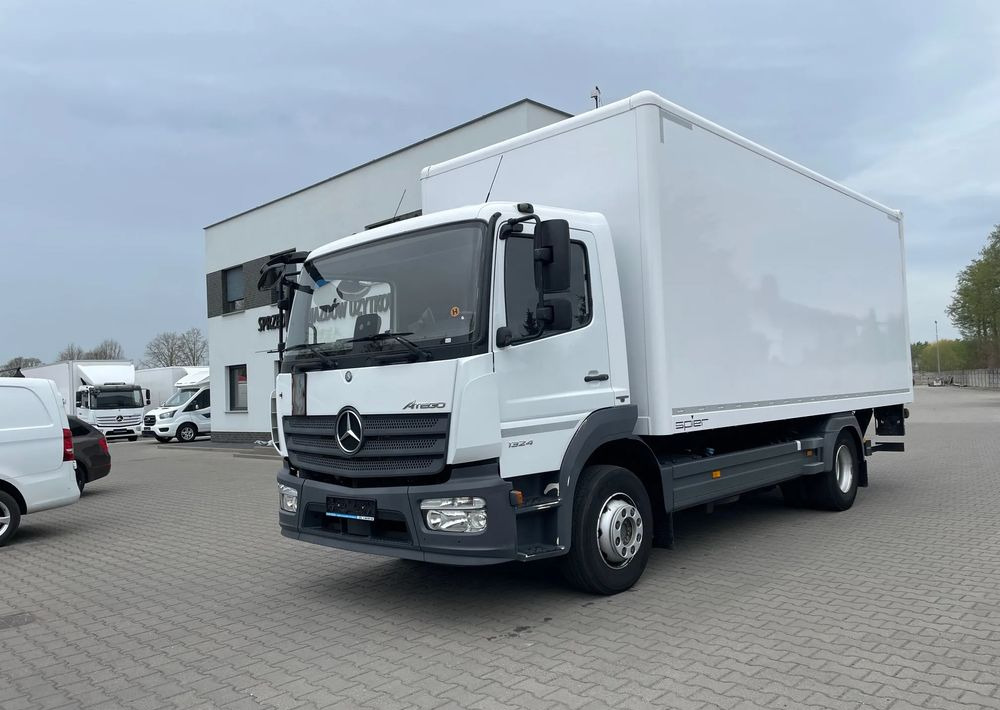 Mercedes-Benz ATEGO 1324, 15 EUROPALET, ŁADOWNOŚĆ 7,5 T - Camião furgão: foto 4 Mercedes-Benz ATEGO 1324, 15 EUROPALET, ŁADOWNOŚĆ 7,5 T - Camião furgão: foto 4